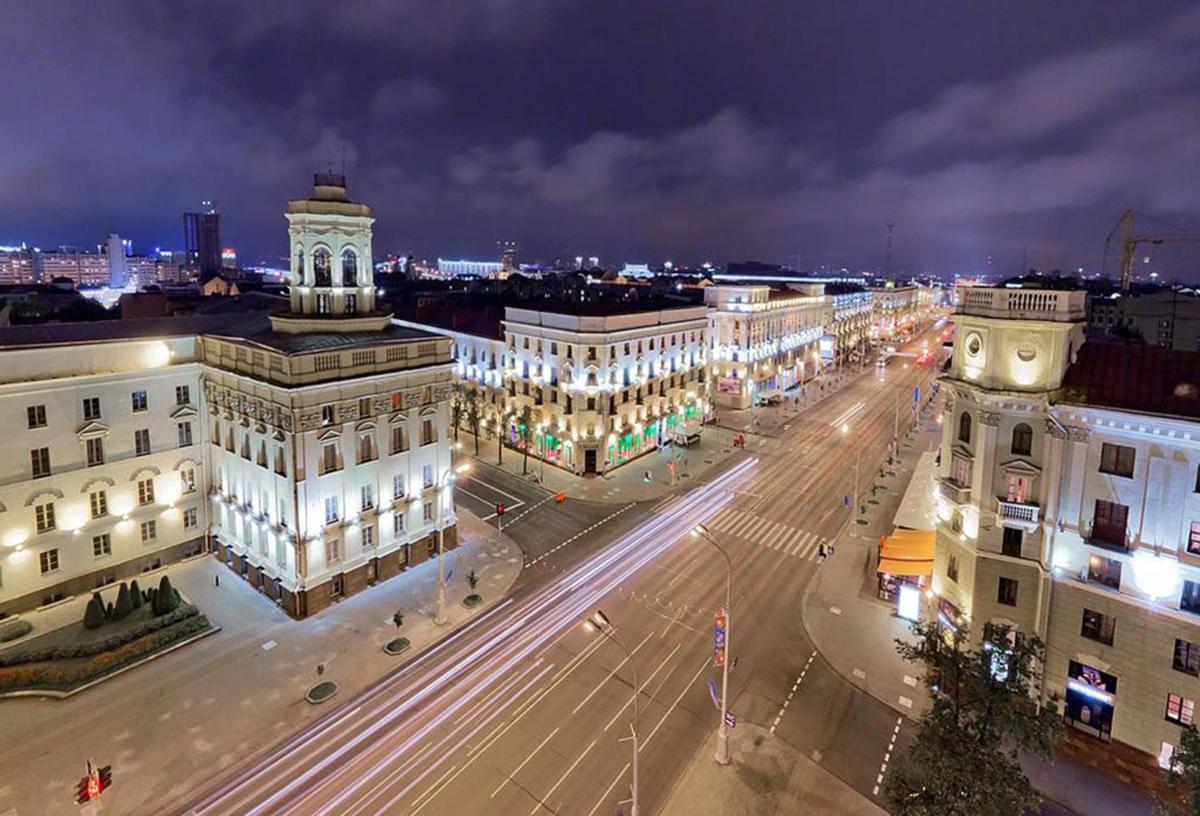 Апартаменты На Красной Minsk Exterior foto